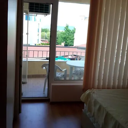 Elena Lejlighedshotel
